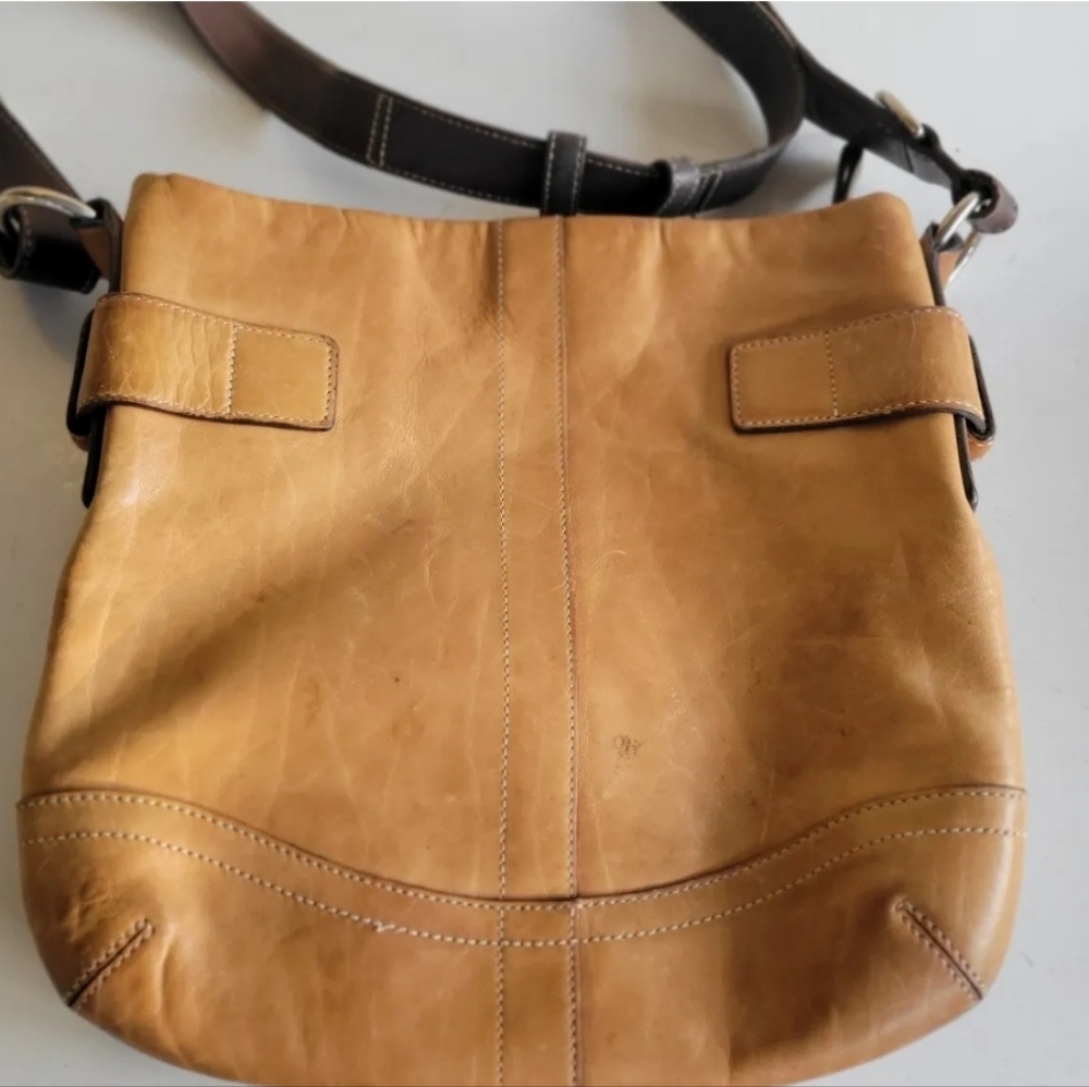 Coach Tan Leather Crossbody Bag with Dark Brown Strap - Picture 5 of 7